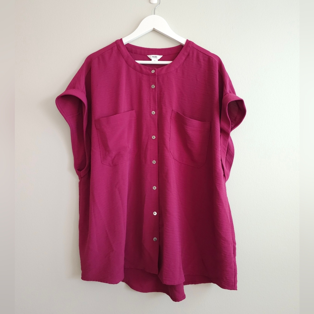 Women's Magenta Button-Up Top